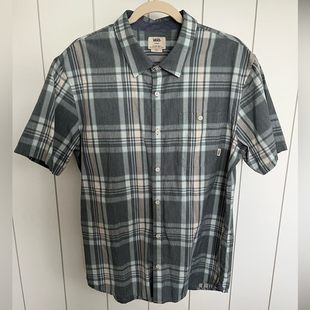 Vans Button Down Short Sleeve Size L